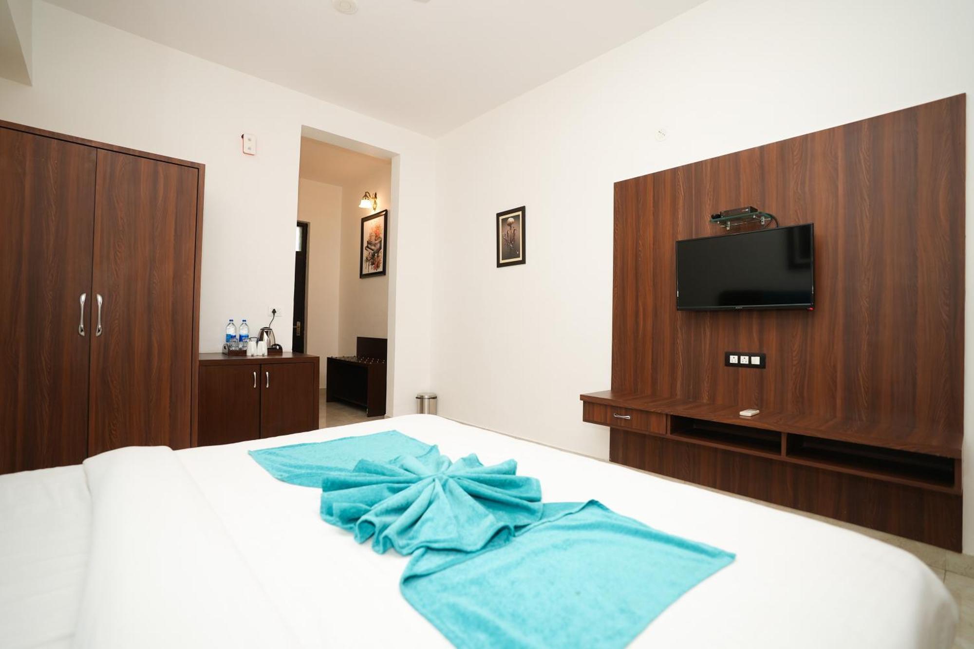 אודייפור Maangarh Resorts מראה חיצוני תמונה
