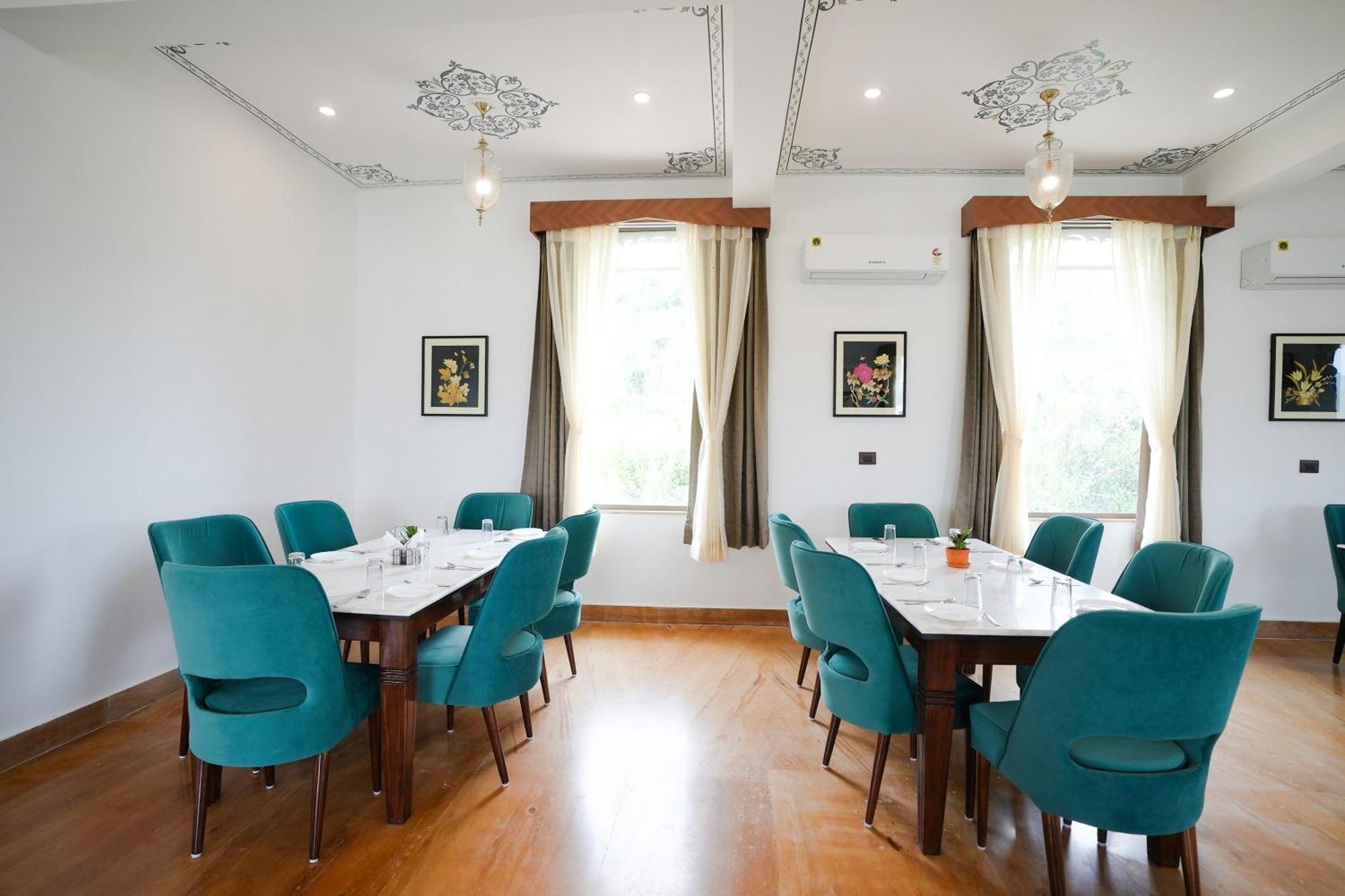 אודייפור Maangarh Resorts מראה חיצוני תמונה
